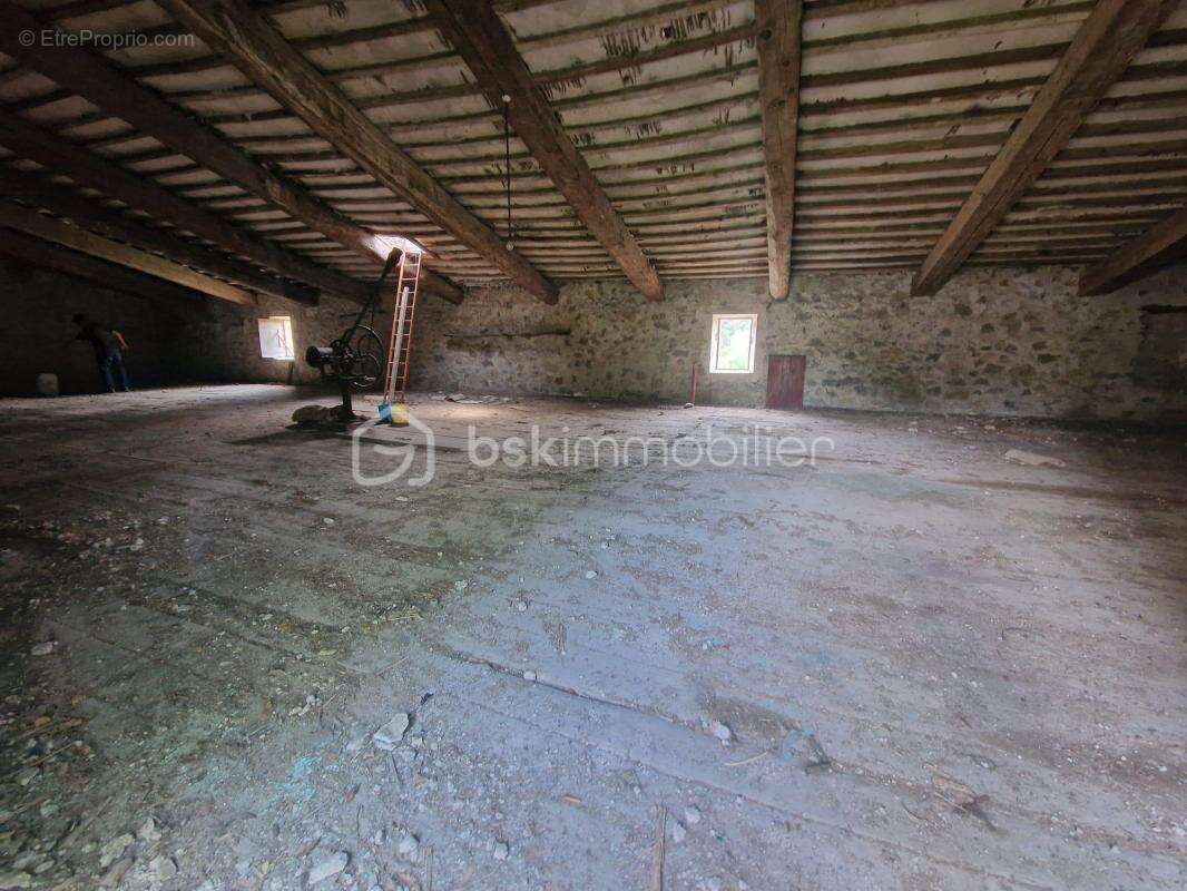 Maison à SAINT-JEAN-DE-BARROU