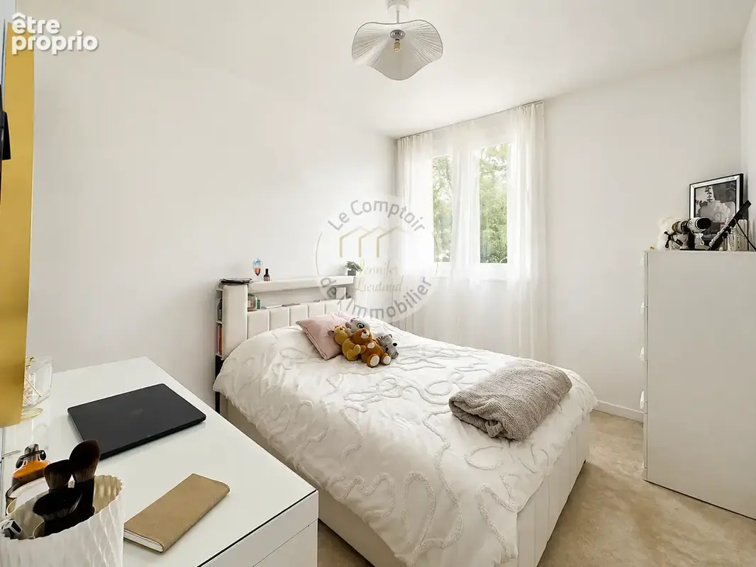 Appartement T3 entièrement rénové 13009 - photo 10