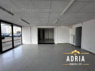 Commerce 85 m² à vendre à Uckange (57270) - photo 2