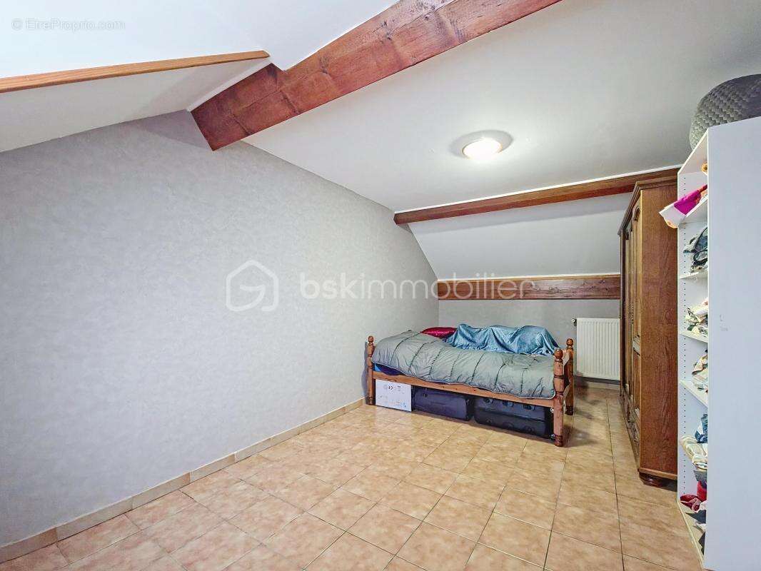 Maison familiale de 142 m² avec jardin - photo 12