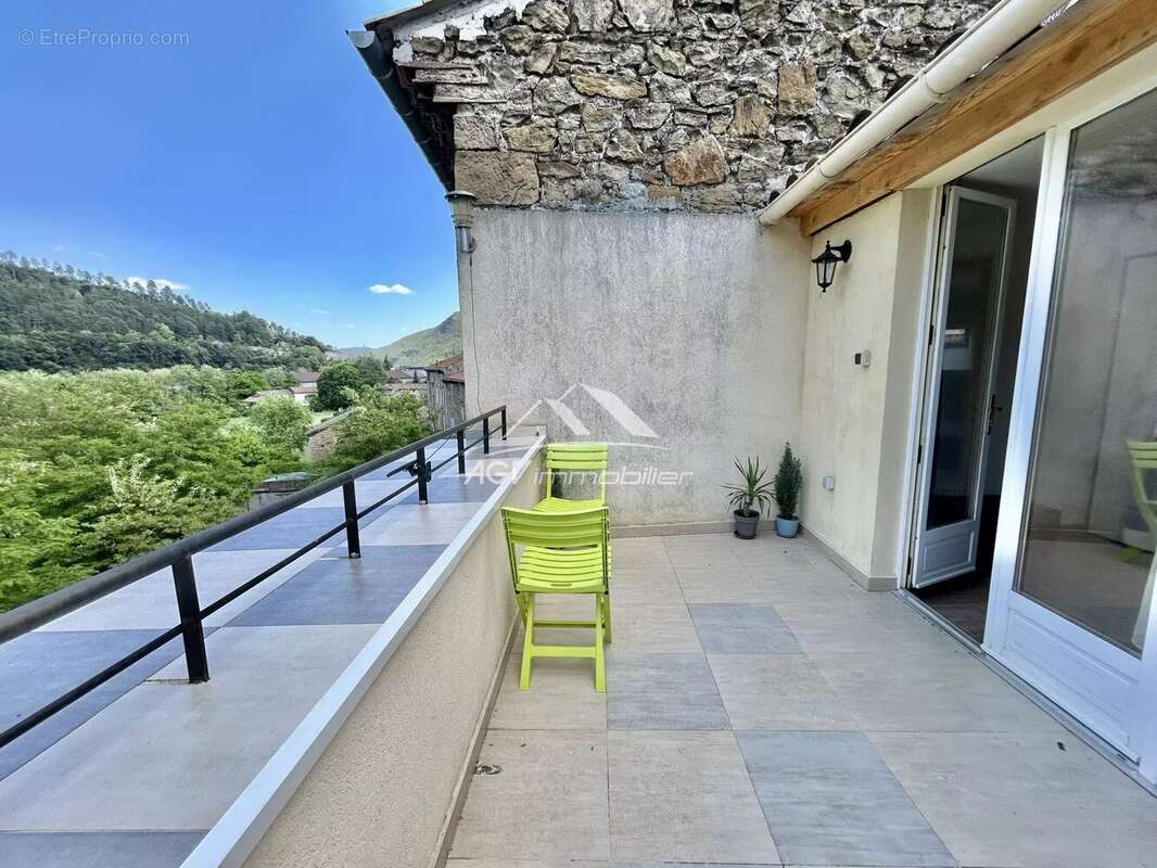 Appartement à BESSEGES