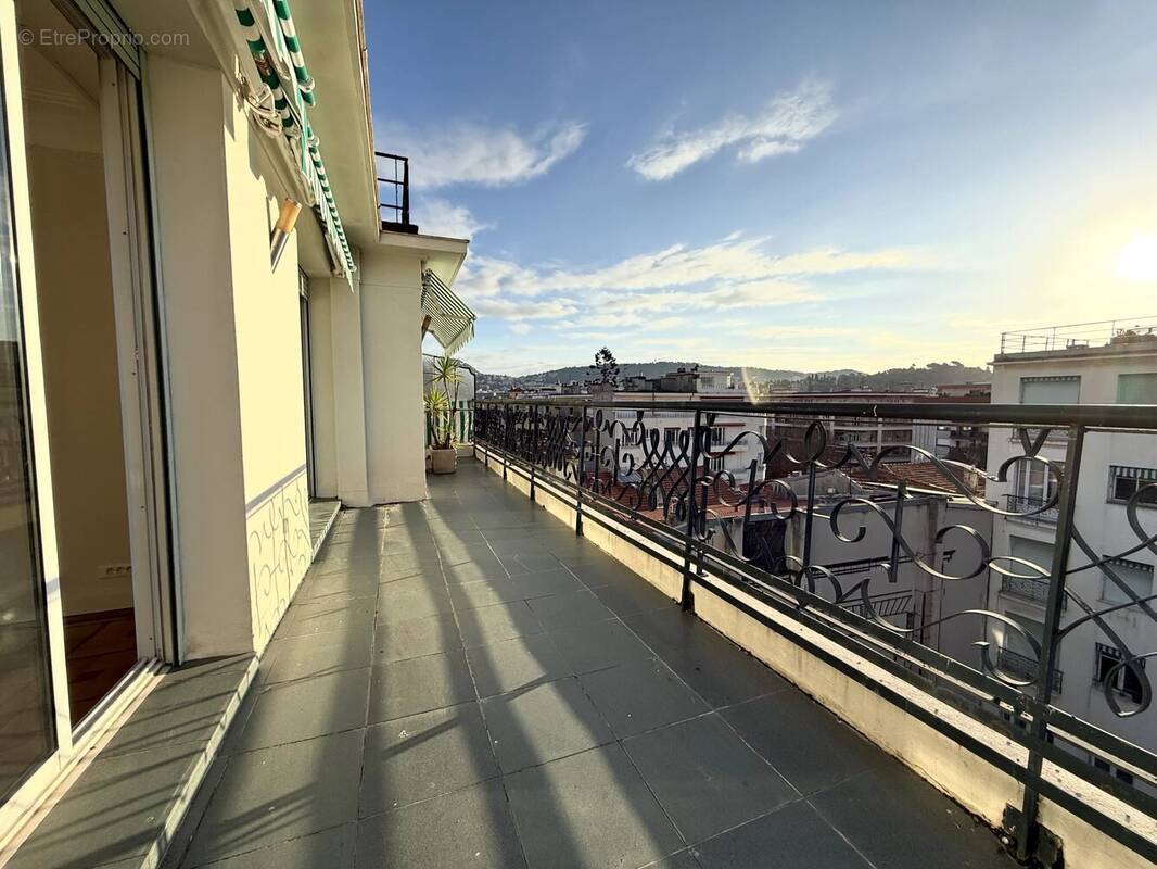 Appartement à NICE