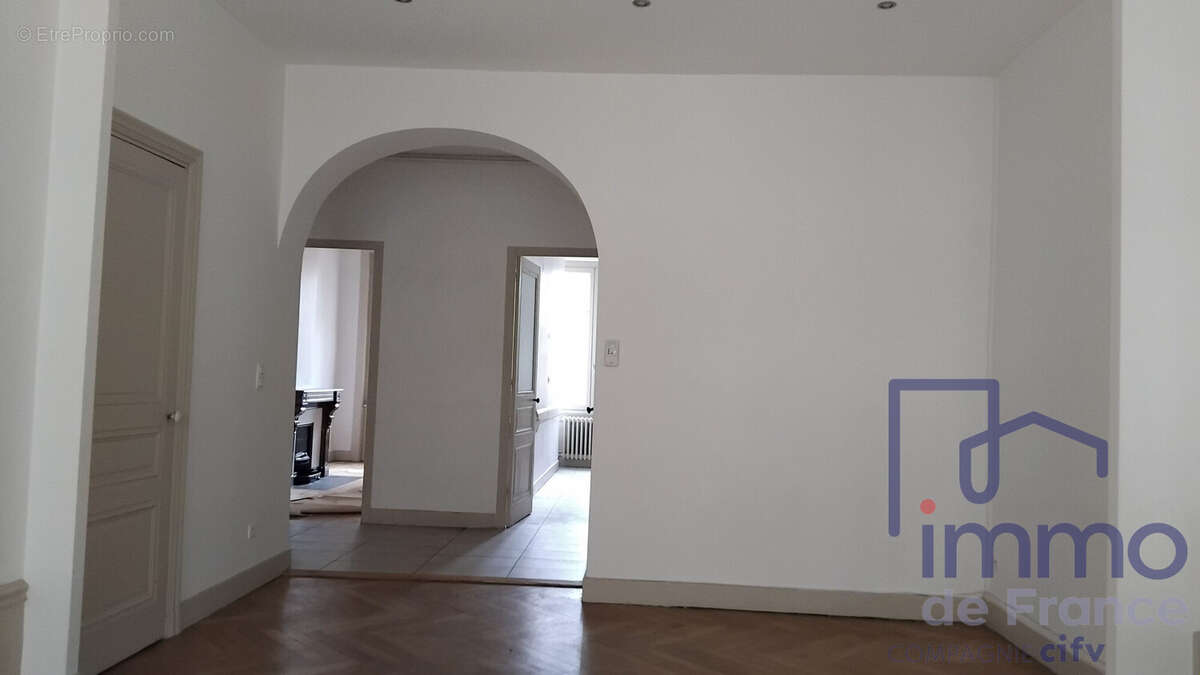 Appartement à SAINT-ETIENNE