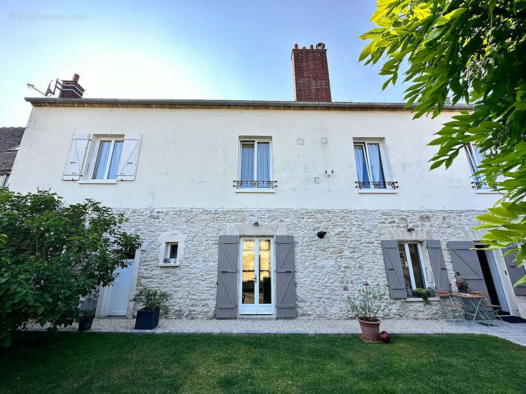 Maison à RULLY