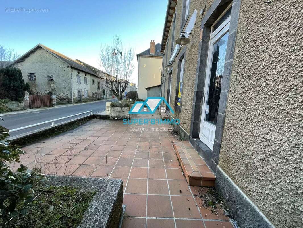 Maison à LA CHAPELLE-LAURENT