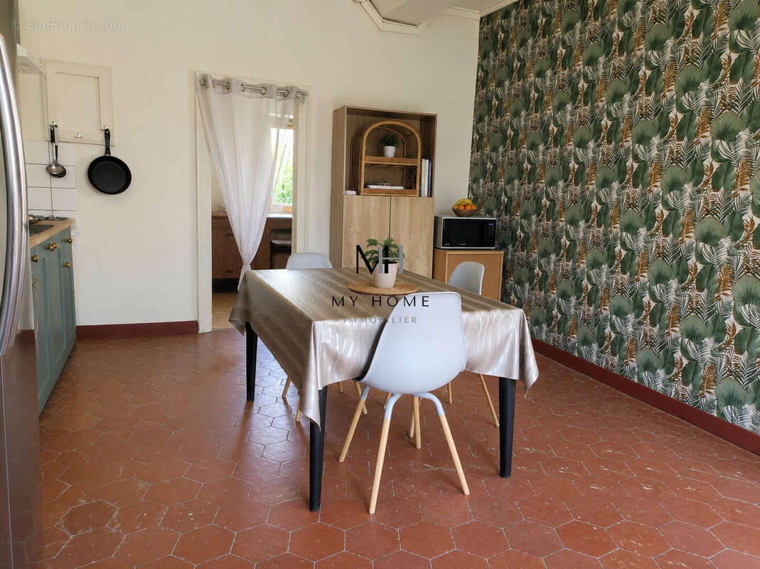 Maison 256 m² à Mortagne-Au-Perche  - photo 4