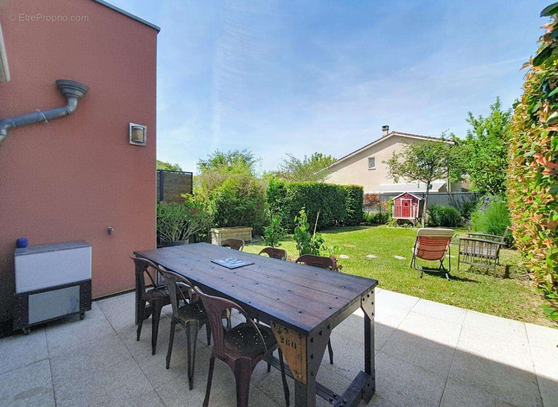 Maison à MIONS