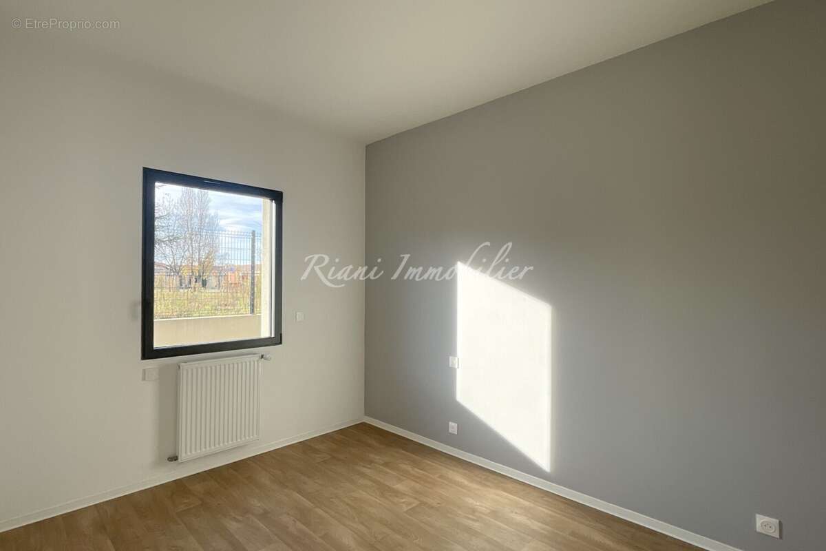 Appartement à ROBION