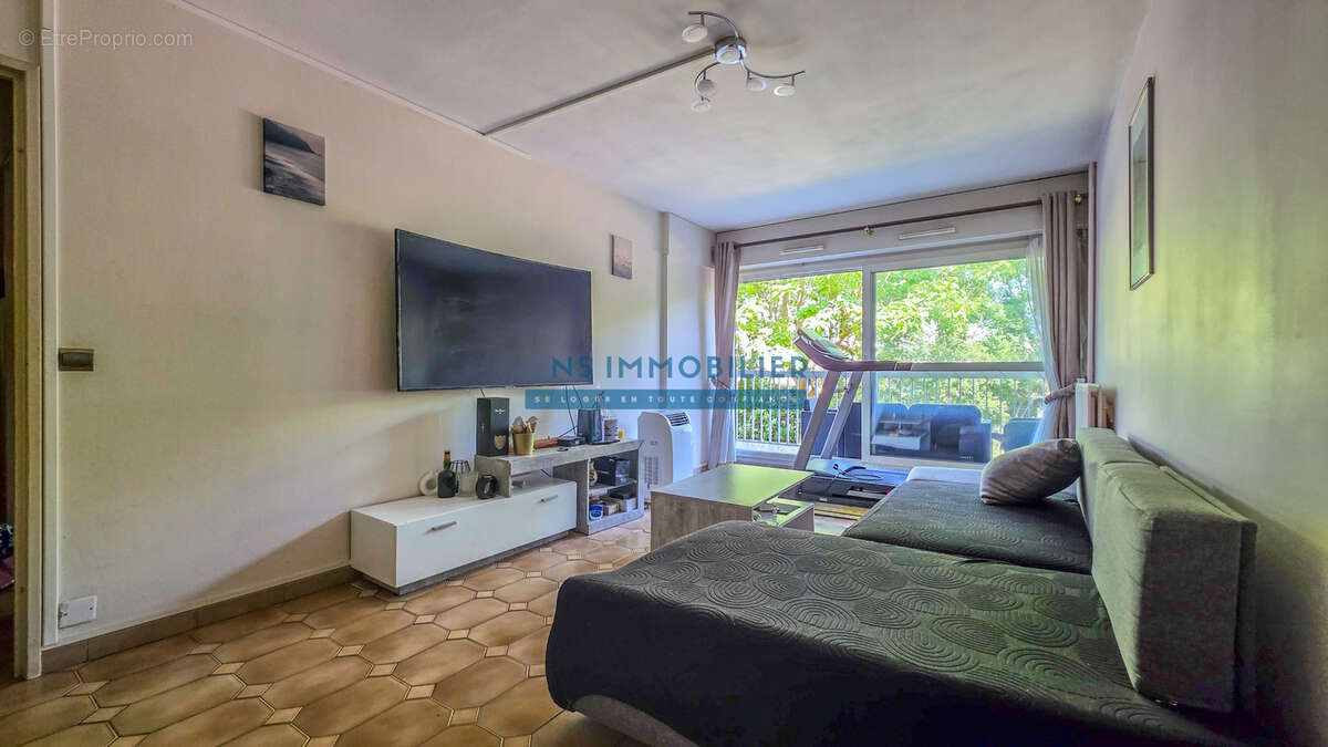 Appartement à SARTROUVILLE