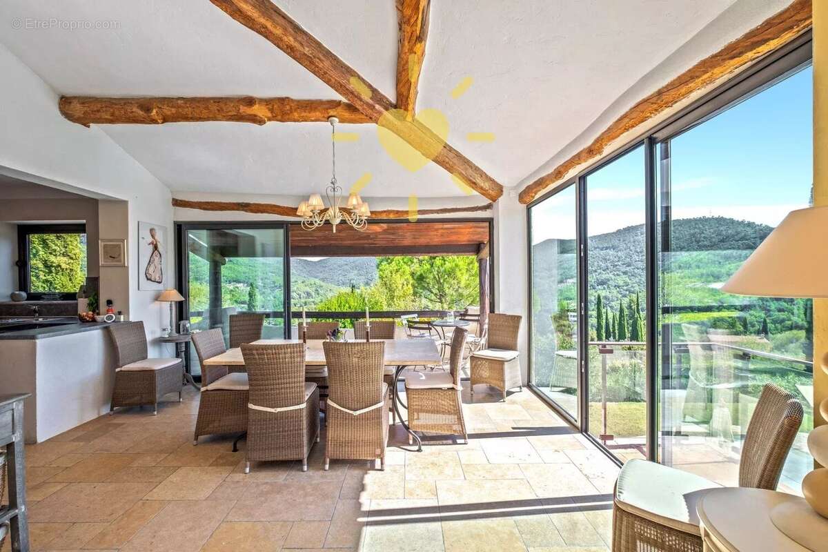 BARGEMON : Très jolie villa avec vue panoramique - photo 8