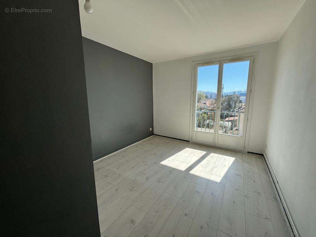 Appartement à BILLERE