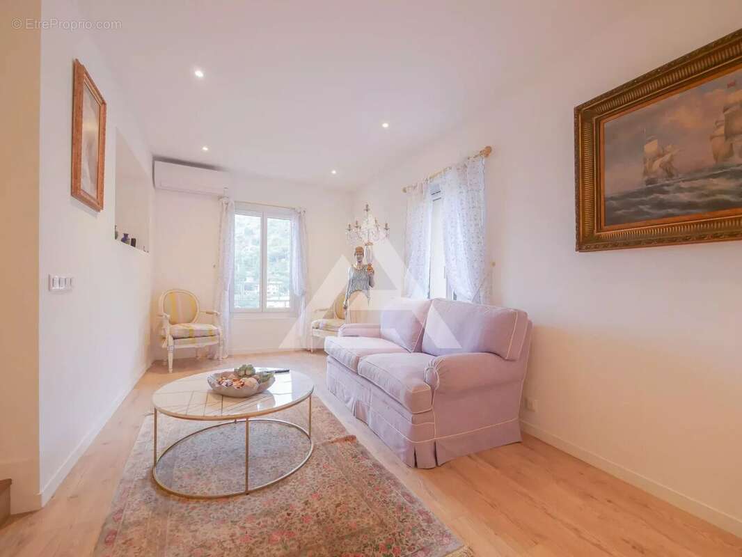 Immeuble avec parkings et garage - limitrophe cap d'ail - belle vue mer - photo 12