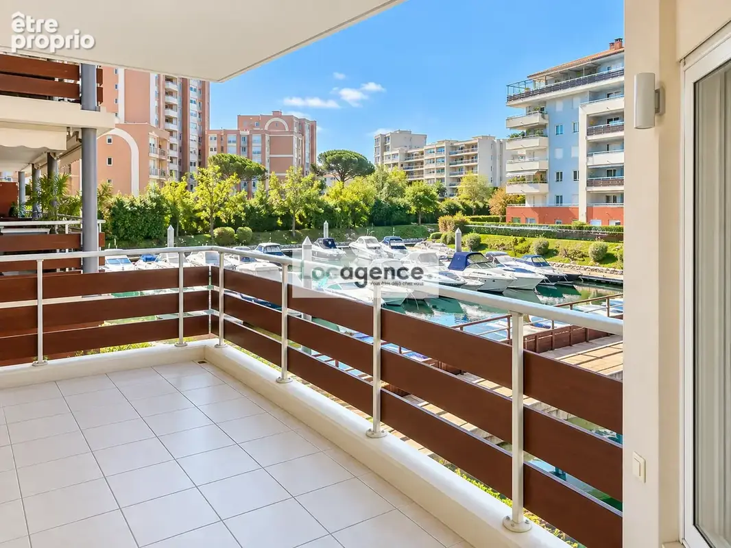 Appartement à MANDELIEU-LA-NAPOULE