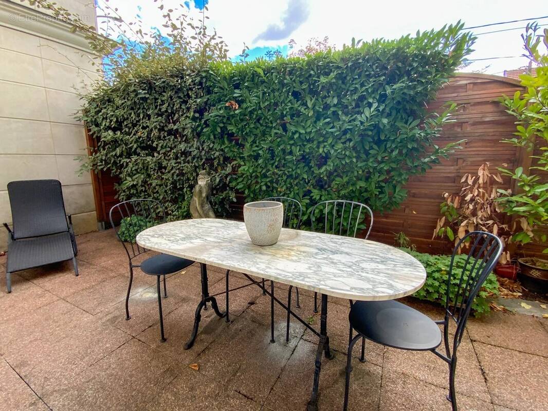 Appartement à LE RAINCY