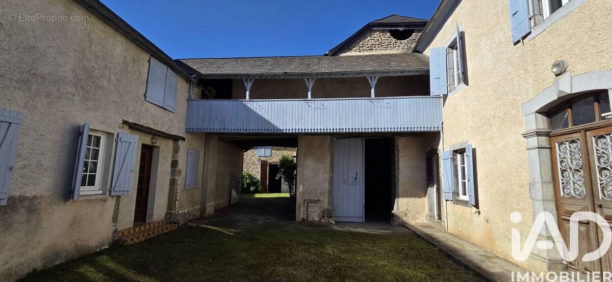 Photo 1 - Maison à OGEU-LES-BAINS