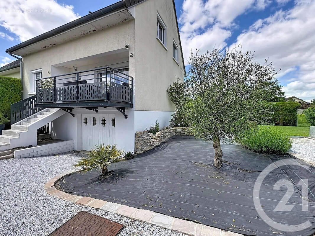 Maison 95 m² à Saint-Parres-Aux-Tertres  - photo 2