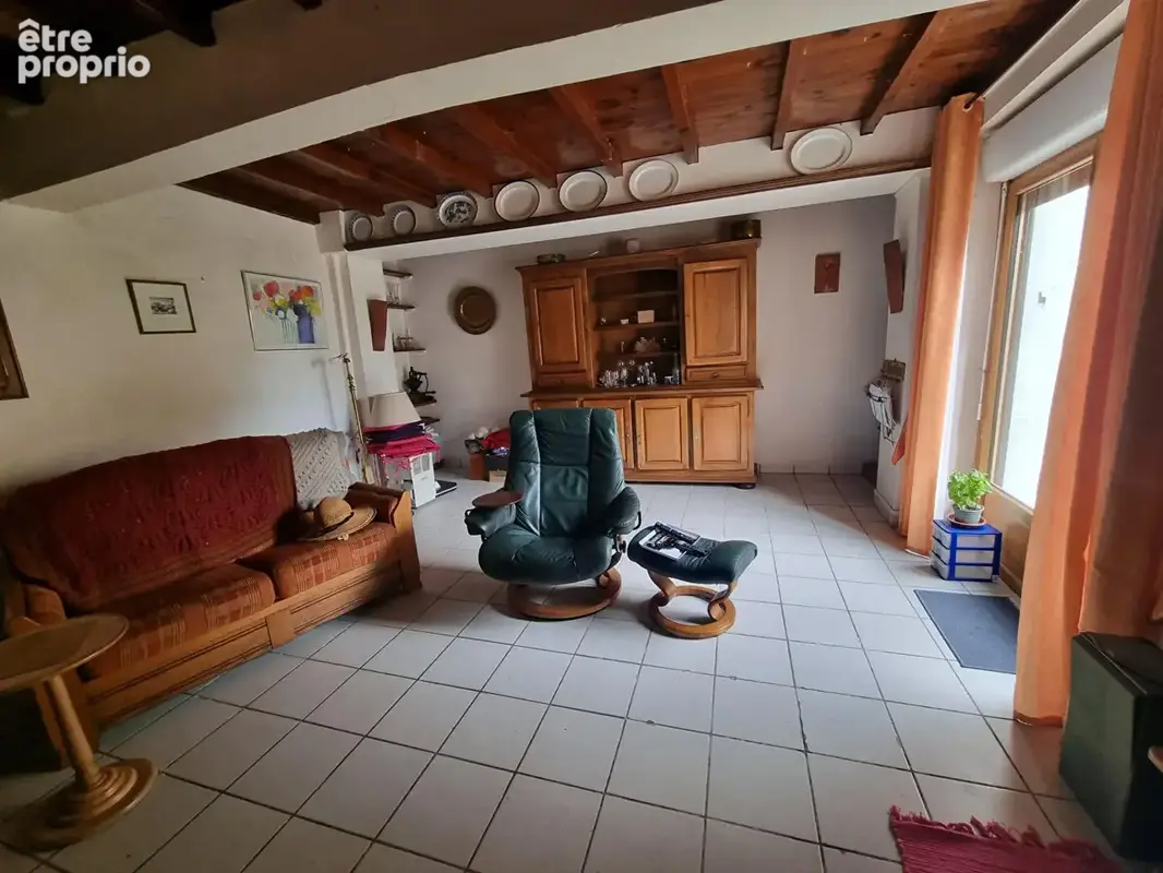 jolie maison de campagne avec piscine et terrain de 1960m² - photo 8