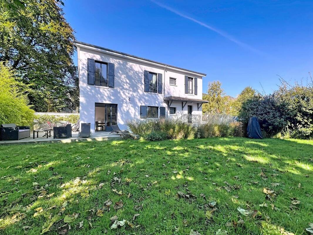 Maison à VAUCRESSON