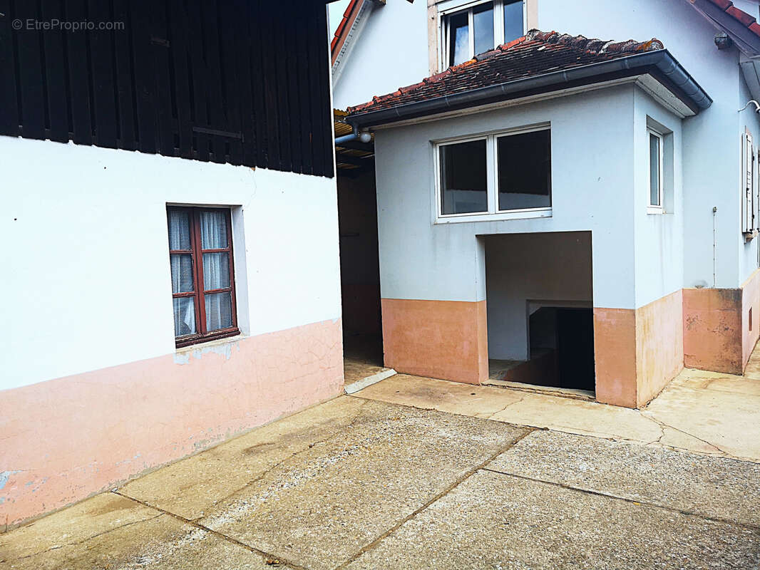 NOUVEAUTÉ À LAUBACH   Charmante maison avec magnifique grange sur 8,12 ares ! - photo 3