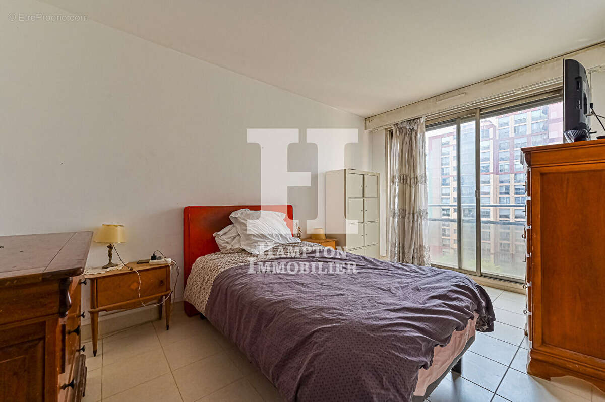 Appartement à PARIS-19E