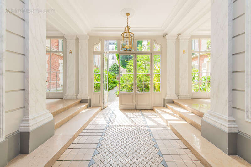Appartement à PARIS-7E