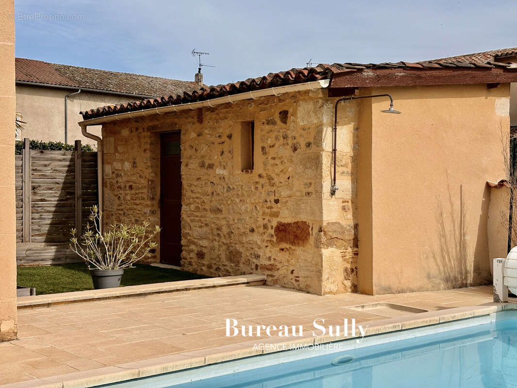 Maison 136 m2  4  chambres terrasse piscine jardin proche Arnas 69400 - photo 14