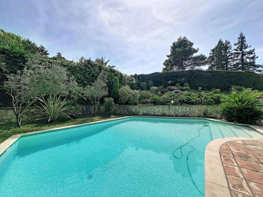 Maison à MOUGINS