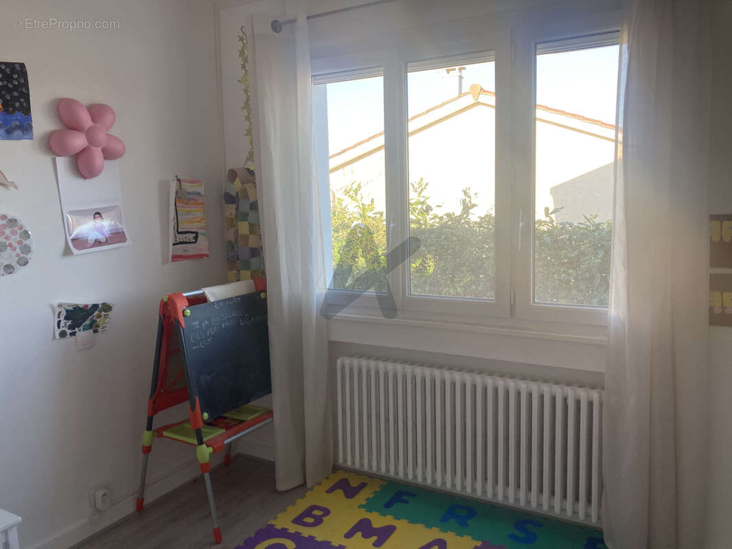 Maison à LUCENAY