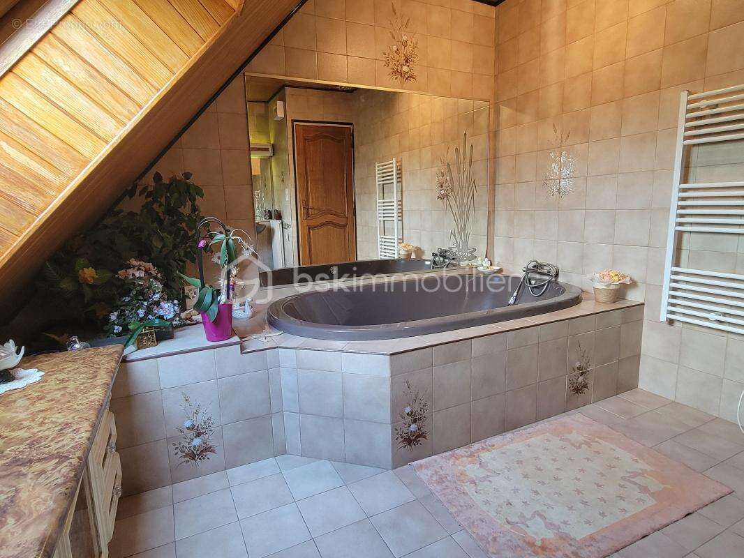 Maison à SAINT-CARADEC