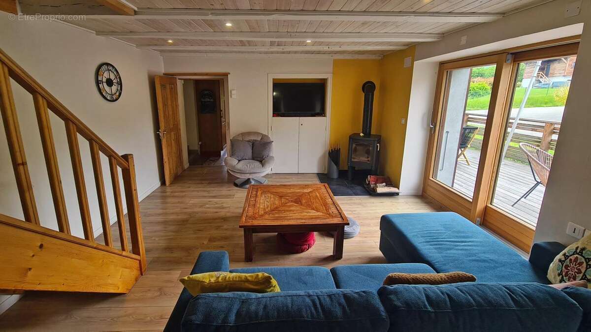 Maison à LARRINGES