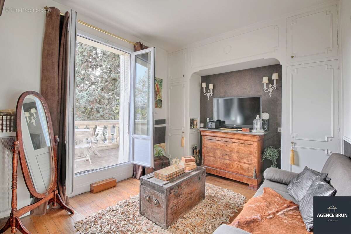 Maison à SAINT-MAUR-DES-FOSSES