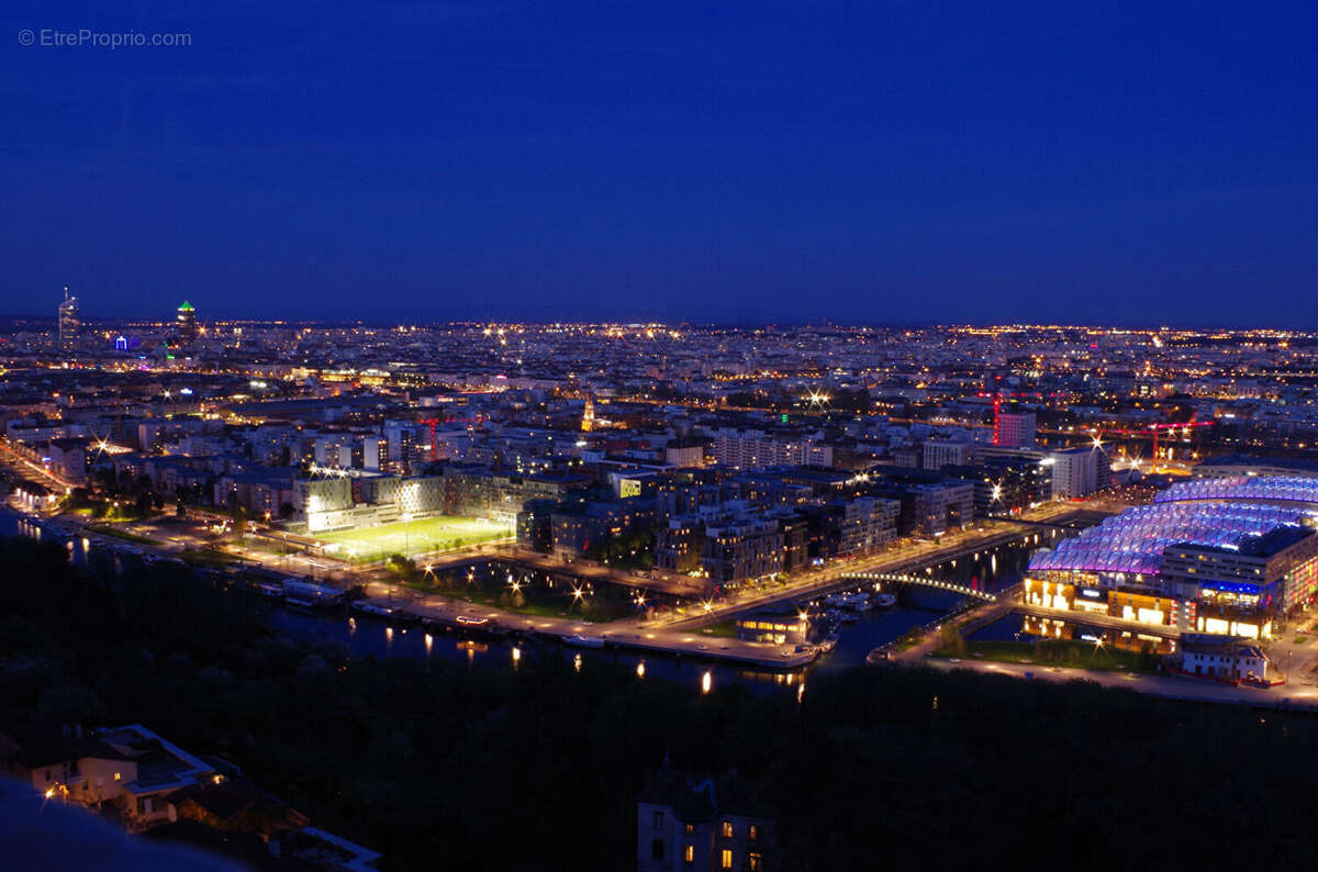 Appartement à SAINTE-FOY-LES-LYON