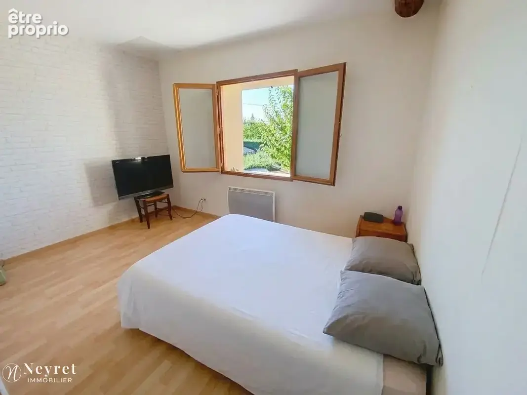 Rare, dans corps de logis du XVI e siècle, Maison de 191,64 m2, 4 chambres sur 832 m2 clos et arboré - photo 17