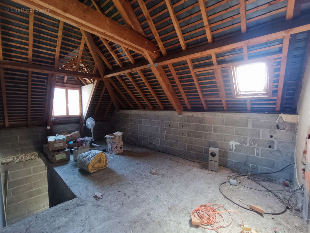 Maison à SANCERGUES