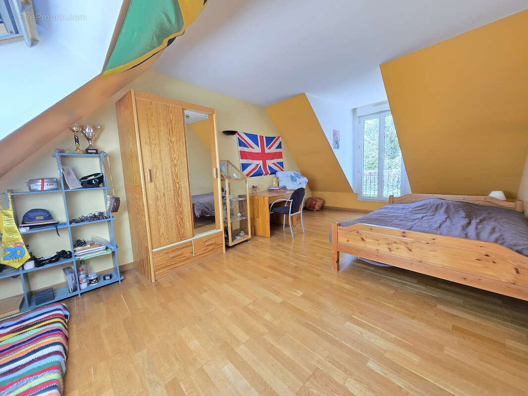 Maison à SAINT-SAUVEUR-SUR-ECOLE