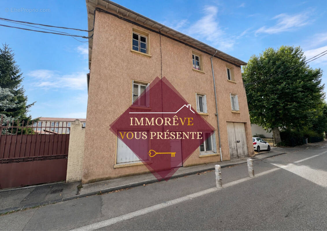 Maison à LE PEAGE-DE-ROUSSILLON