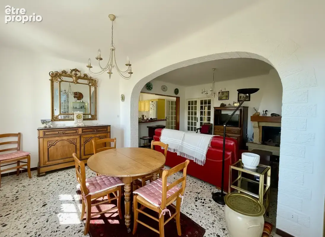 Vaison centre - maison de plain pied dans quartier calme - photo 6
