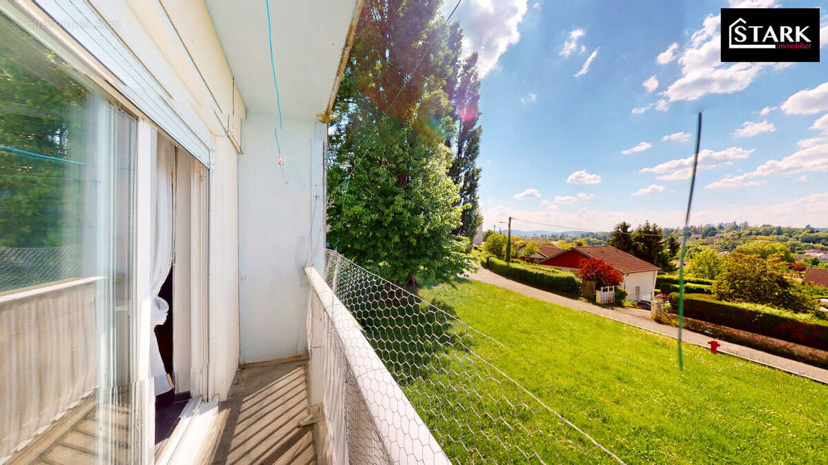 Appartement à VIEUX-CHARMONT