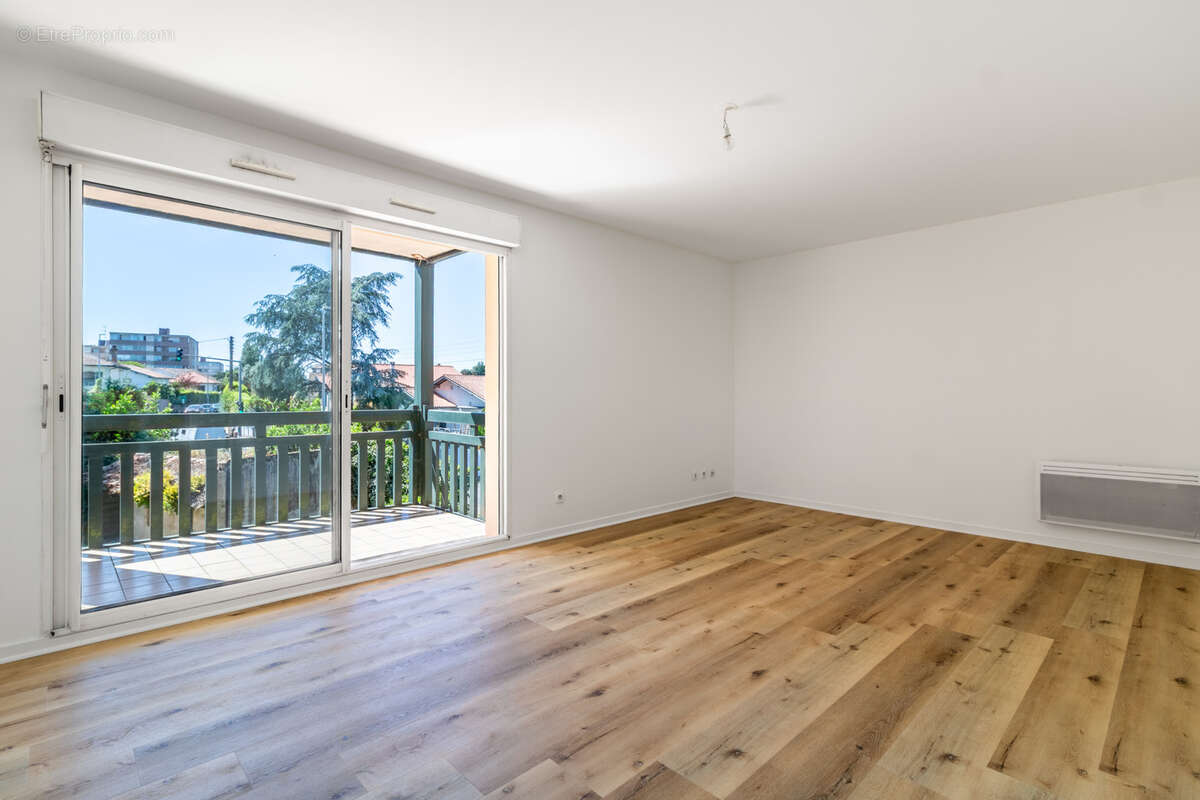 T2 lumineux avec terrasse ensoleillée - photo 2