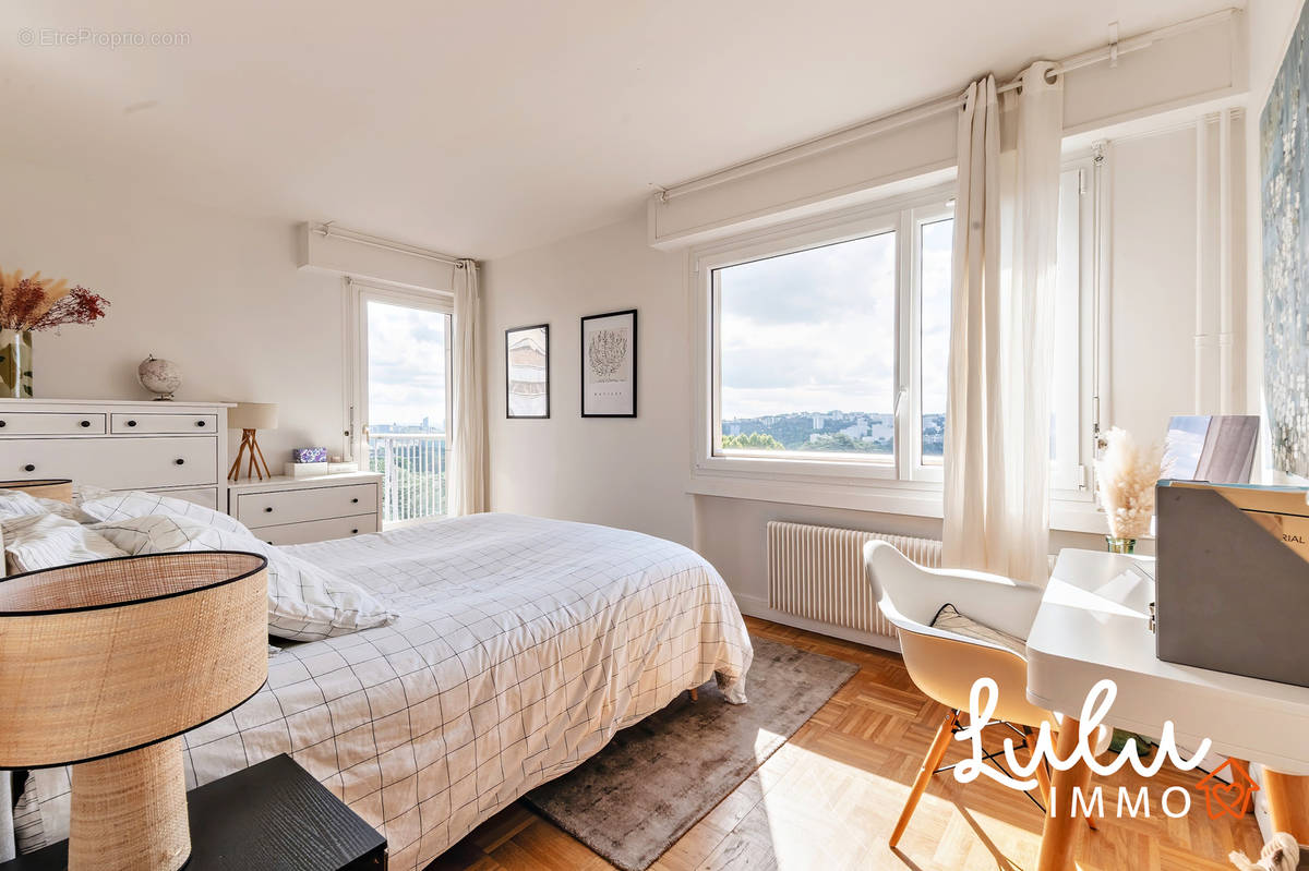 Ecully - T3 de 83,73m2 avec terrasse, piscine et tennis. - photo 6