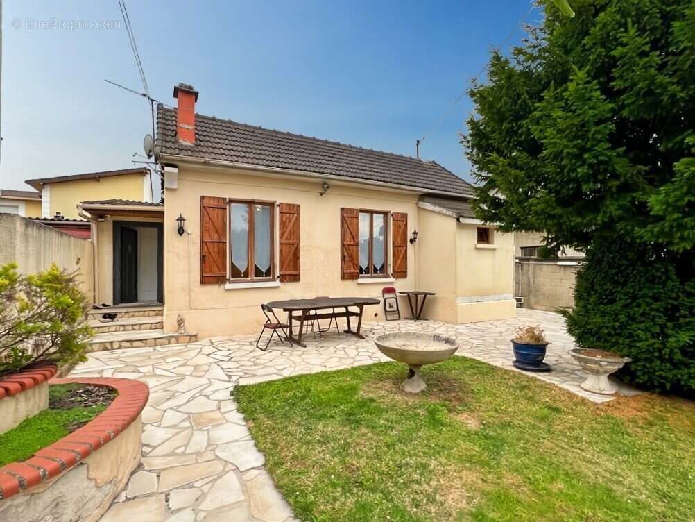 Maison à CLICHY-SOUS-BOIS