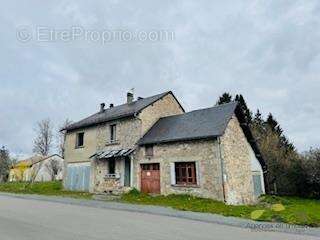 Maison à GOURDON-MURAT