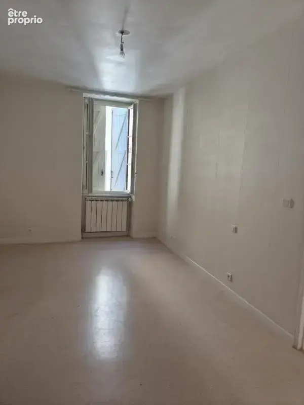 Appartement T2  1  rue Almeras à MILLAU - photo 7