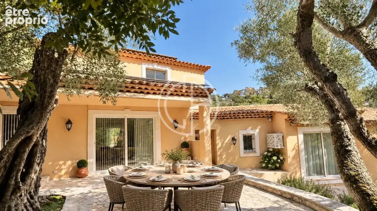 Villa - proche centre ville - photo 12