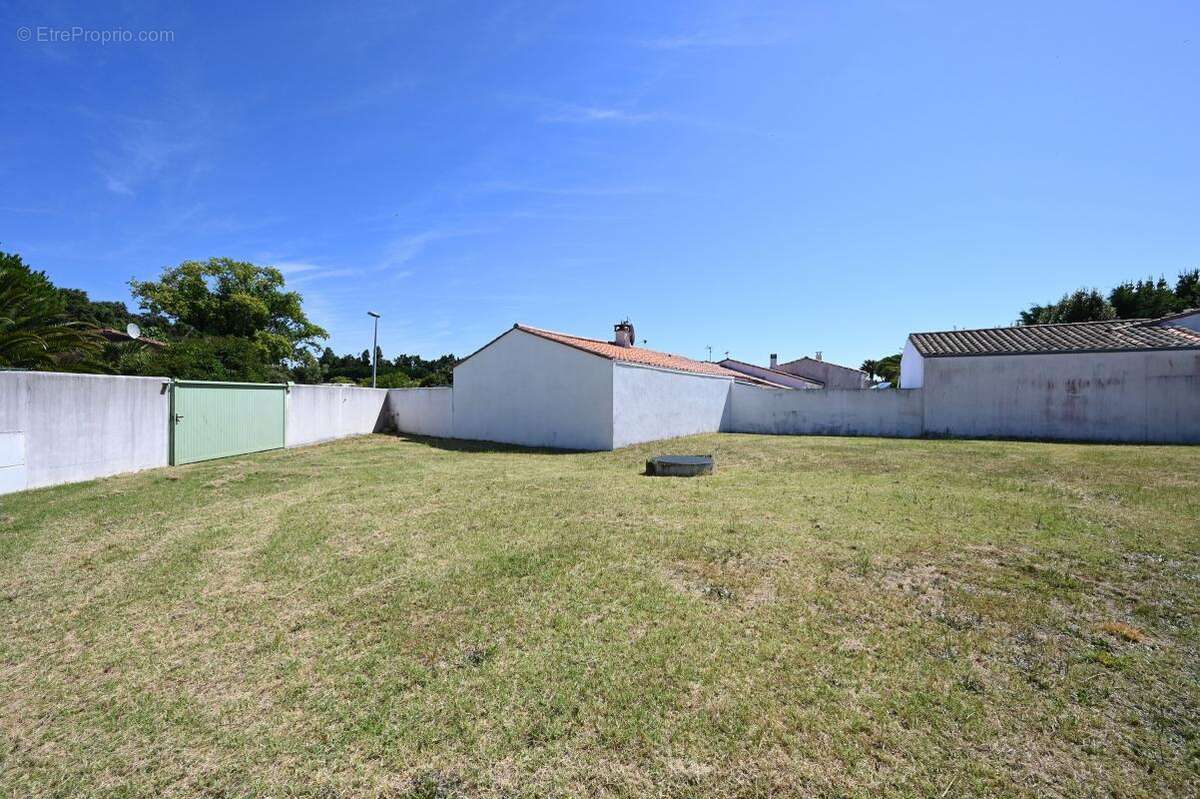 Terrain à SAINTE-MARIE-DE-RE