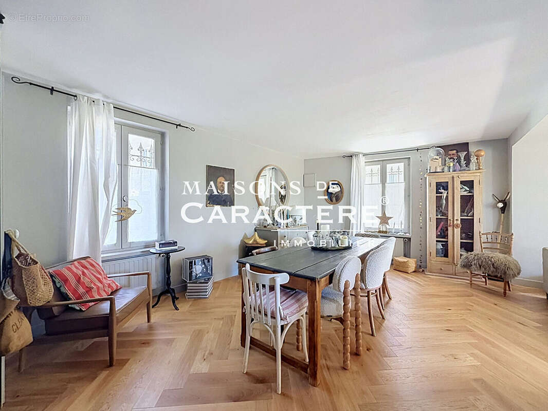 Maison à TRIEL-SUR-SEINE