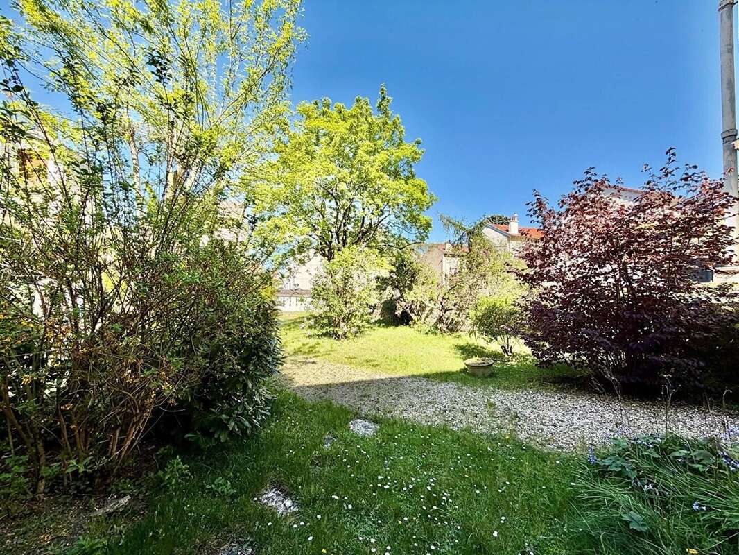 Maison à BOIS-COLOMBES