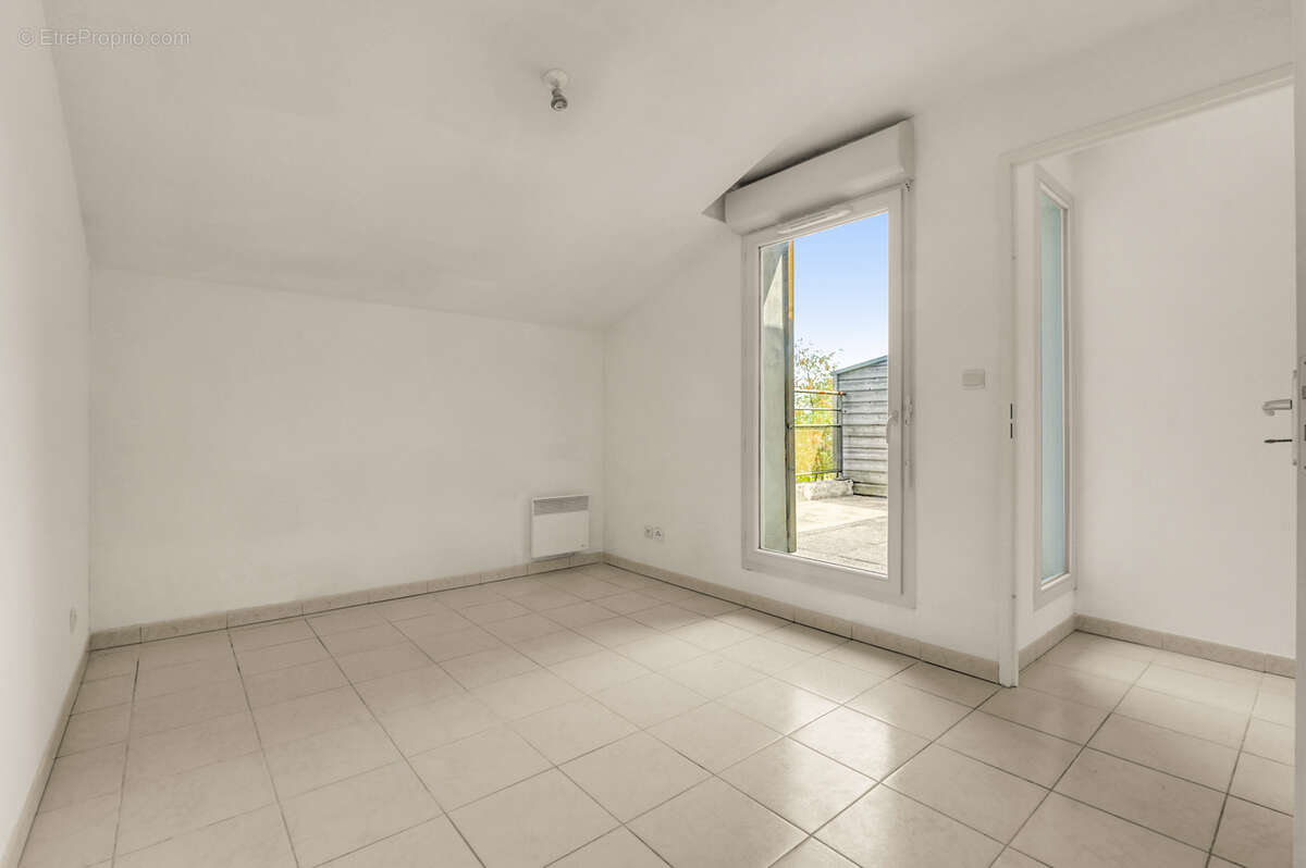 En exclusivité ! Appartement T4 duplex de 86 m2 au dernier étage   Secteur Trois Cocus - photo 7