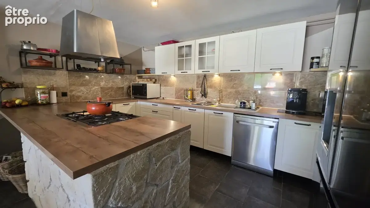 Maison 215 m2 sur terrain de 807 m2 avec piscine au sel - photo 7