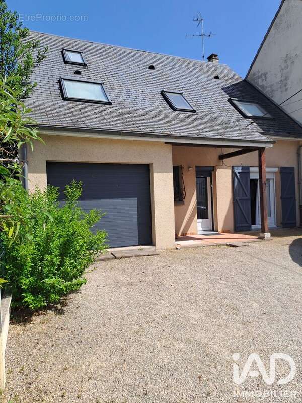 Maison 145 m² à Luce  - photo 2